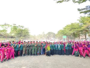 Bentuk Kedisiplinan Siswa, MIN 4 Jombang Gelar Pelatihan PBB Bersama Koramil 0814-13 Peterongan